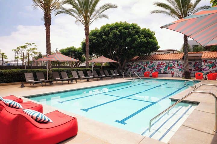 Pool 25 of 48