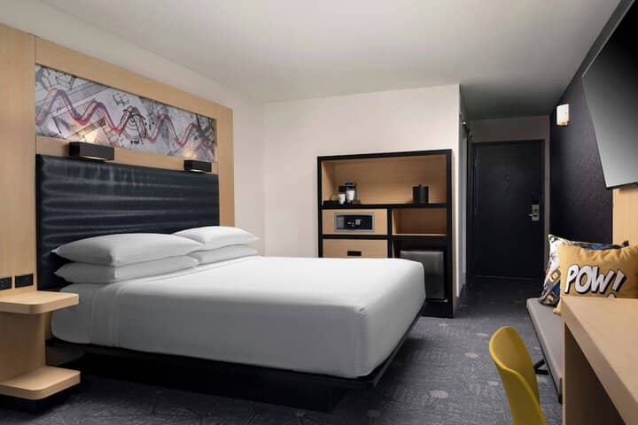 Room 6 of 48