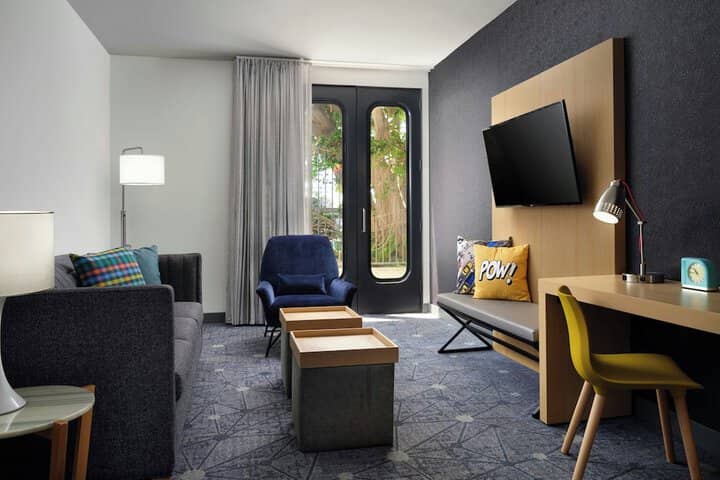 Room 16 of 48